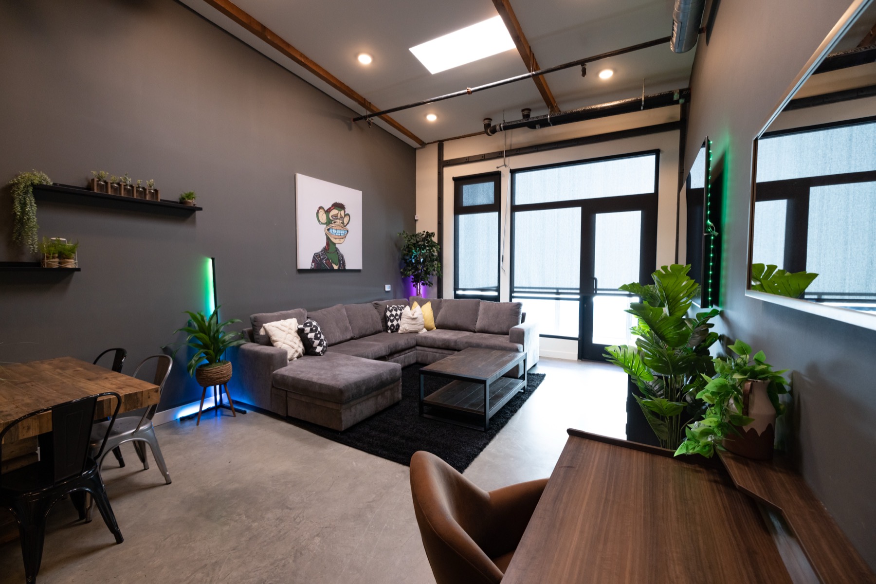 Loft 207